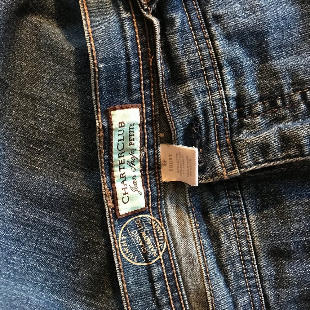 CHARTER CLUB PETITE blue jeans, size 16P Short.
